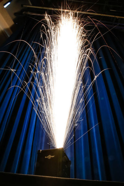 MACHINE À ÉTINCELLES - 2