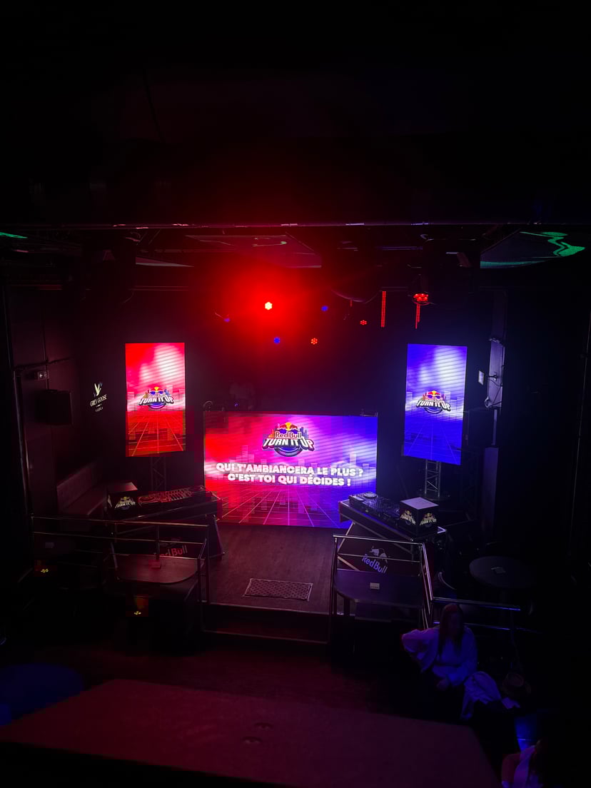 RED BULL - TURN IT UP